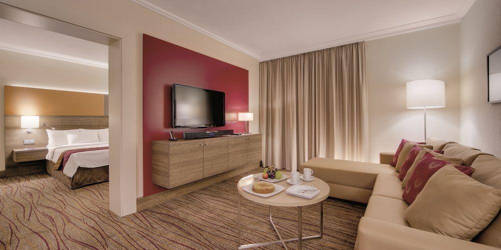 Courtyard By Marriott Linz Hotel Eksteriør billede