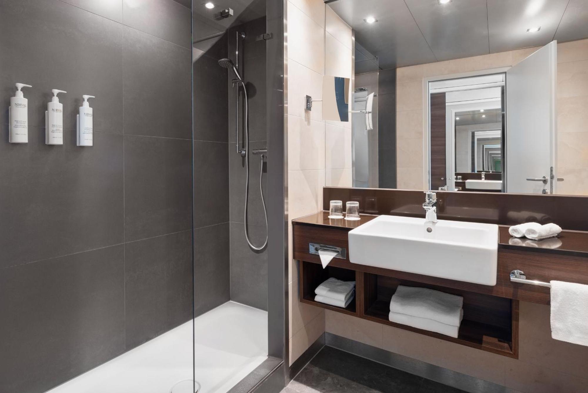 Courtyard By Marriott Linz Hotel Eksteriør billede