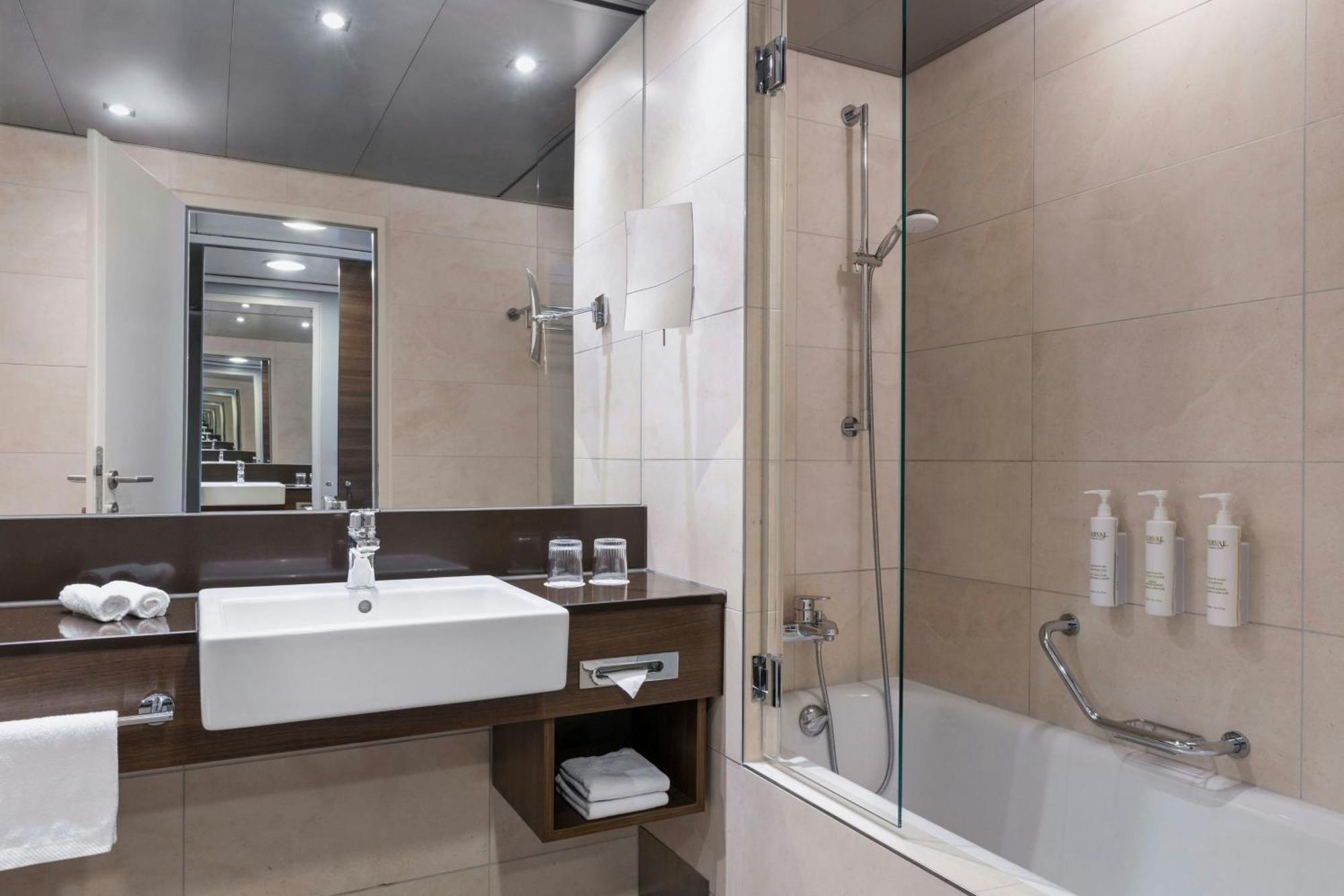 Courtyard By Marriott Linz Hotel Eksteriør billede